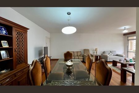 Apartamento para alugar com 163m², 3 quartos e 1 vaga Apartamento para alugar com 163m², 3 quartos e 1 vagaSala de Jantar