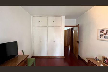Apartamento para alugar com 163m², 3 quartos e 1 vaga Apartamento para alugar com 163m², 3 quartos e 1 vagaQuarto 2