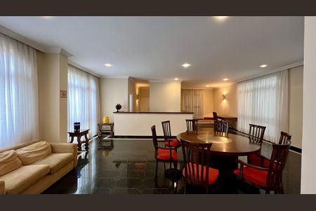 Apartamento para alugar com 163m², 3 quartos e 1 vaga Apartamento para alugar com 163m², 3 quartos e 1 vagaÁrea comum