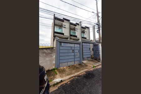 Casa à venda com 146m², 2 quartos e 2 vagas Casa à venda com 146m², 2 quartos e 2 vagasFachada - placa