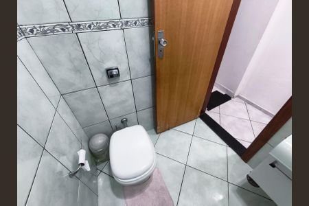 Casa para alugar com 200m², 4 quartos e sem vaga Casa para alugar com 200m², 4 quartos e sem vagaBanheiro 1