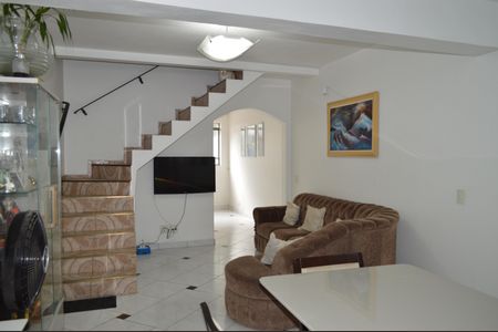 Casa para alugar com 200m², 4 quartos e sem vagaSala