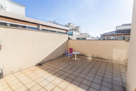 Apartamento à venda com 160m², 4 quartos e 3 vagasCobertura