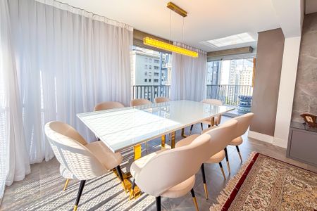 Apartamento à venda com 94m², 2 quartos e 1 vagaSala