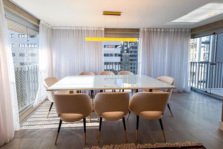 Apartamento à venda com 94m², 2 quartos e 1 vagaSala