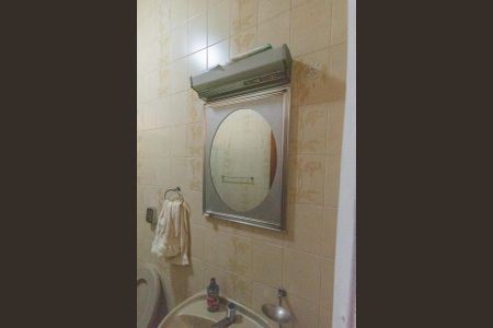 Casa à venda com 175m², 3 quartos e 4 vagasBanheiro 2