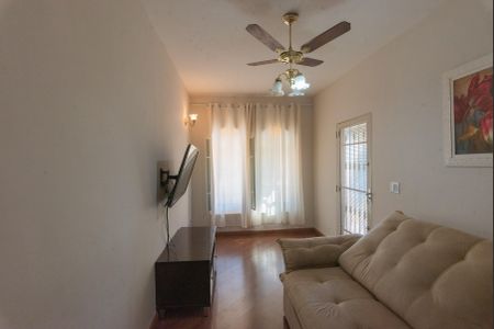 Casa à venda com 175m², 3 quartos e 4 vagasSala