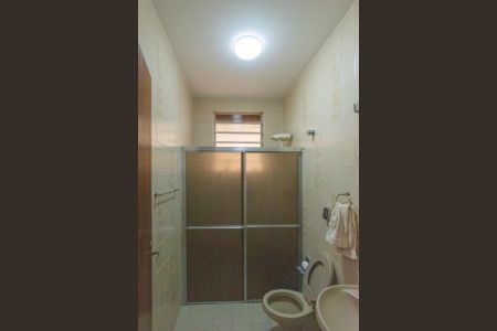 Casa à venda com 175m², 3 quartos e 4 vagasBanheiro 2