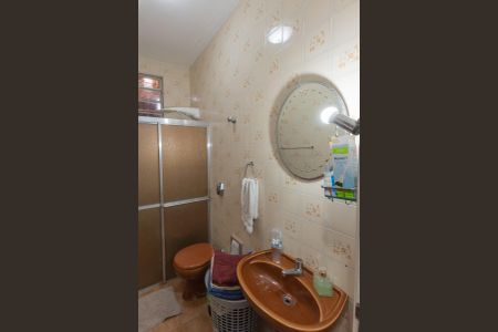 Casa à venda com 175m², 3 quartos e 4 vagasBanheiro 1