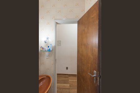 Casa à venda com 175m², 3 quartos e 4 vagasBanheiro 1