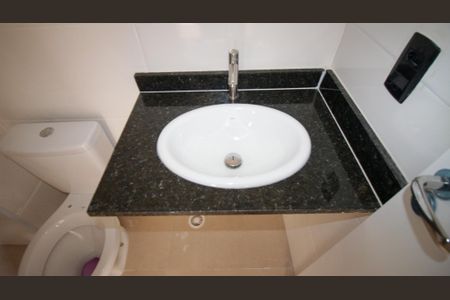 Apartamento para alugar com 49m², 2 quartos e 1 vaga Apartamento para alugar com 49m², 2 quartos e 1 vagaBanheitro