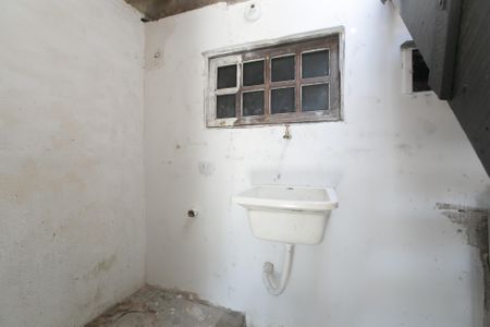 Casa para alugar com 48m², 1 quarto e 1 vagaÁrea de Serviço