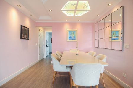 Apartamento à venda com 94m², 4 quartos e 2 vagasSala