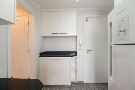 Apartamento à venda com 94m², 4 quartos e 2 vagasCozinha