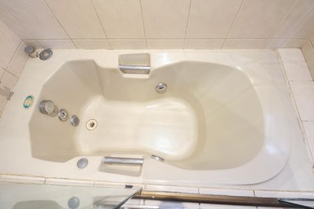 Apartamento à venda com 94m², 4 quartos e 2 vagasBanheiro Suíte