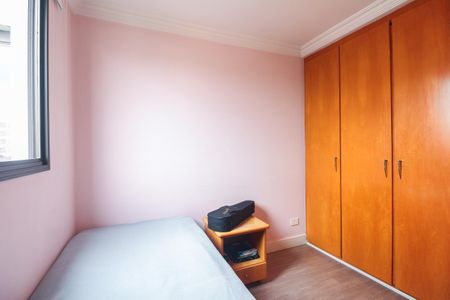 Apartamento à venda com 94m², 4 quartos e 2 vagasQuarto 2