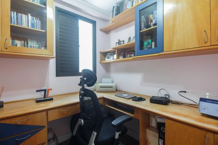 Apartamento à venda com 94m², 4 quartos e 2 vagasQuarto 1 - Escritório
