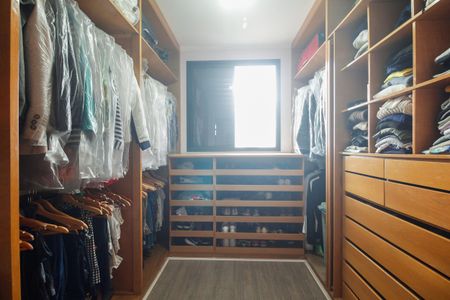 Apartamento à venda com 94m², 4 quartos e 2 vagasSuíte - Closet