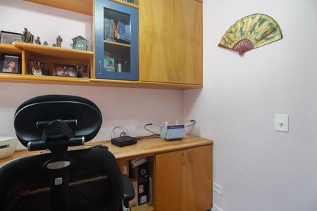 Apartamento à venda com 94m², 4 quartos e 2 vagasQuarto 1 - Escritório