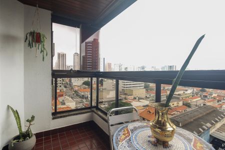 Apartamento à venda com 94m², 4 quartos e 2 vagasVaranda