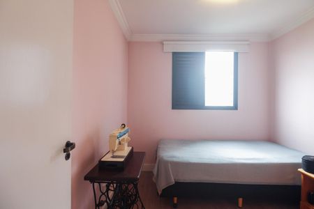 Apartamento à venda com 94m², 4 quartos e 2 vagasQuarto 2