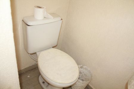 Casa à venda com 280m², 3 quartos e 5 vagasBanheiro 2