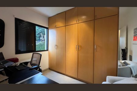 Apartamento à venda com 85m², 3 quartos e 2 vagasQuarto 2