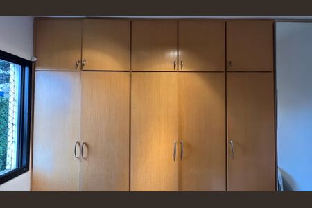 Apartamento à venda com 85m², 3 quartos e 2 vagasQuarto 2