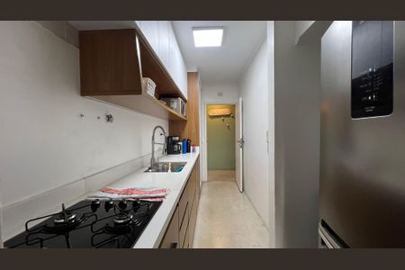 Apartamento à venda com 85m², 3 quartos e 2 vagasCozinha
