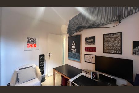 Apartamento à venda com 85m², 3 quartos e 2 vagasQuarto 2