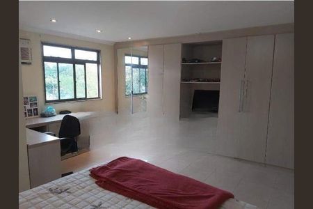 Apartamento à venda com 372m², 5 quartos e 3 vagas