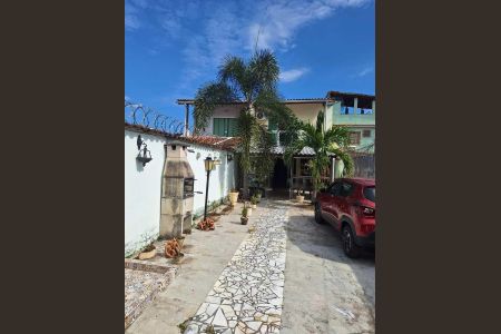 Casa à venda com 340m², 3 quartos e 1 vaga