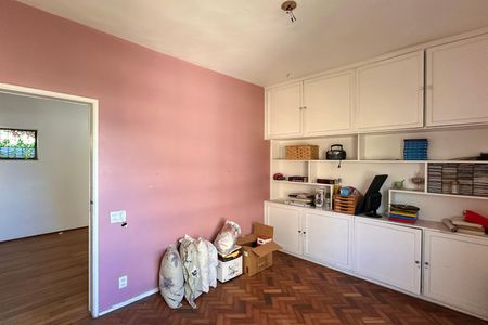 Apartamento à venda com 148m², 4 quartos e 1 vagaEscritório 