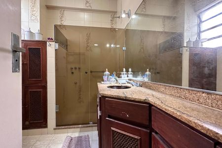 Apartamento à venda com 148m², 4 quartos e 1 vagaBanheiro da suíte 