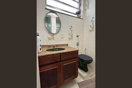 Apartamento à venda com 148m², 4 quartos e 1 vagaBanheiro da suíte 