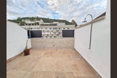 Apartamento à venda com 98m², 2 quartos e sem vaga