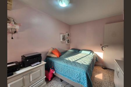 Apartamento à venda com 357m², 5 quartos e 3 vagas Apartamento à venda com 357m², 5 quartos e 3 vagasQuarto