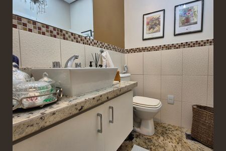 Apartamento à venda com 357m², 5 quartos e 3 vagas Apartamento à venda com 357m², 5 quartos e 3 vagasLavabo