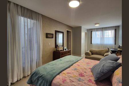 Apartamento à venda com 357m², 5 quartos e 3 vagas Apartamento à venda com 357m², 5 quartos e 3 vagasSuite 3