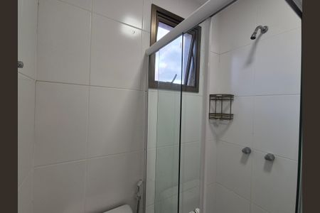 Apartamento à venda com 357m², 5 quartos e 3 vagas Apartamento à venda com 357m², 5 quartos e 3 vagasBanheiro da Suíte 4