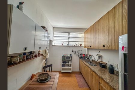 Apartamento à venda com 213m², 4 quartos e sem vagaCozinha