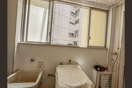 Apartamento à venda com 213m², 4 quartos e sem vagaÁrea de Serviço