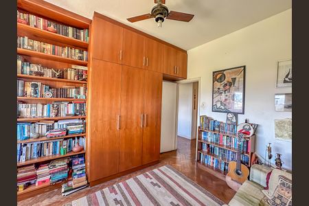 Apartamento à venda com 213m², 4 quartos e sem vagaQuarto 2