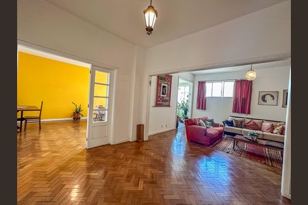 Apartamento à venda com 213m², 4 quartos e sem vagaSala