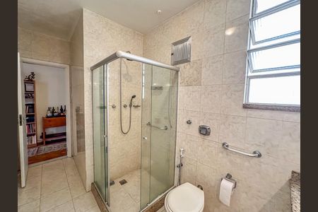 Apartamento à venda com 213m², 4 quartos e sem vagaBanheiro Social 2