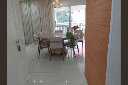 Apartamento à venda com 123m², 3 quartos e 2 vagasSala