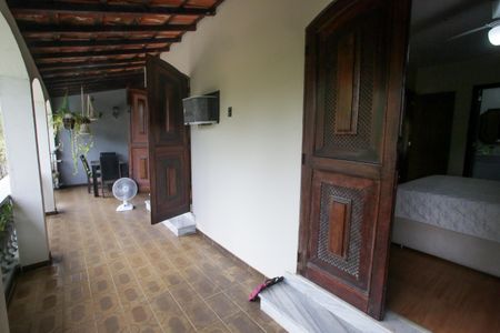 Casa à venda com 400m², 4 quartos e 3 vagasVaranda da Suíte 1