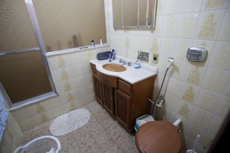 Casa à venda com 400m², 4 quartos e 3 vagasBanheiro da Suíte 2