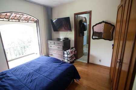 Casa à venda com 400m², 4 quartos e 3 vagasSuíte 2