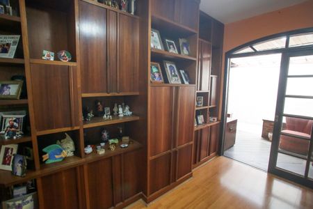 Casa à venda com 400m², 4 quartos e 3 vagasQuarto 2